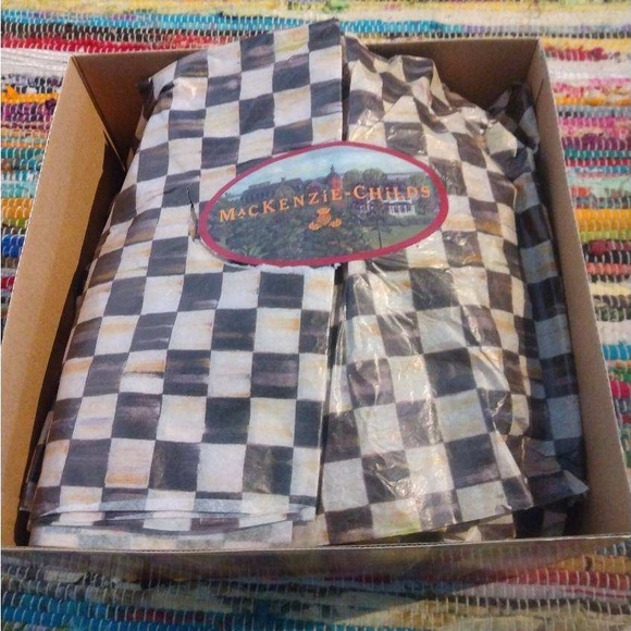 items around the house…anywhere - Picture 10 of 11